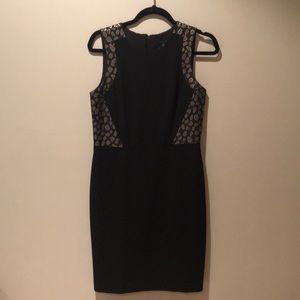 Ann Taylor EUC size 4 dress